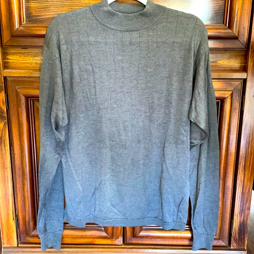 100% silk Murano light sweater.